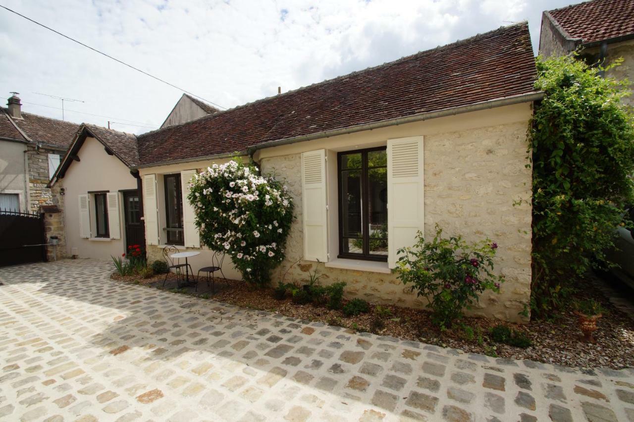 La Petite Madame Villa Moret-sur-Loing Exterior photo